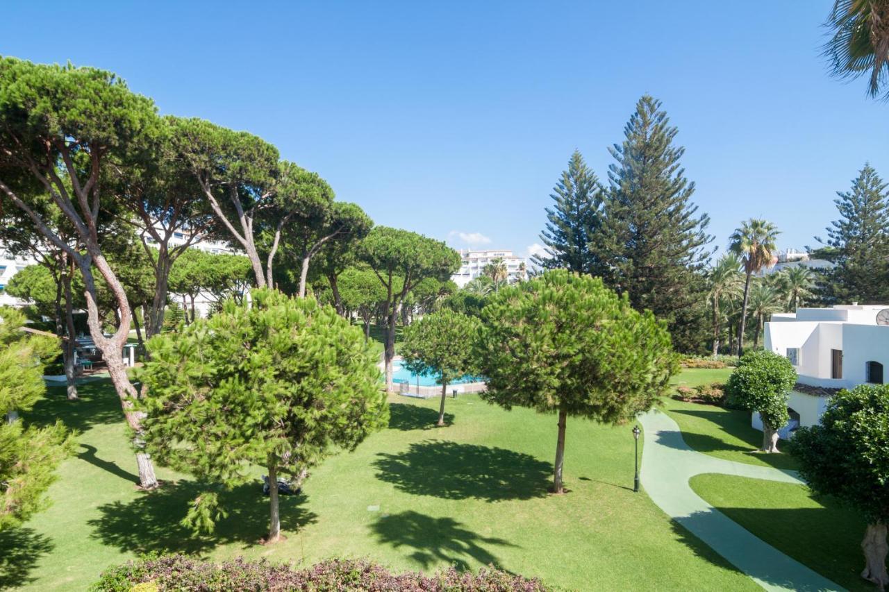 Lujoso Apartamento De 2 Dormitorios En Banus Marbellac Extérieur photo
